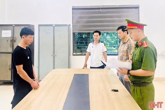 Bắt đối tượng liên tiếp thực hiện 3 vụ trộm xe máy