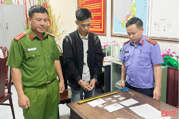 Truy tố đối tượng tàng trữ hơn 15 gam ma túy