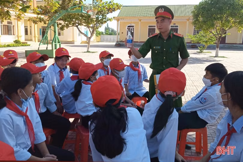 Tăng cường các hoạt động rèn luyện thể chất, kỹ năng sống cho học sinh