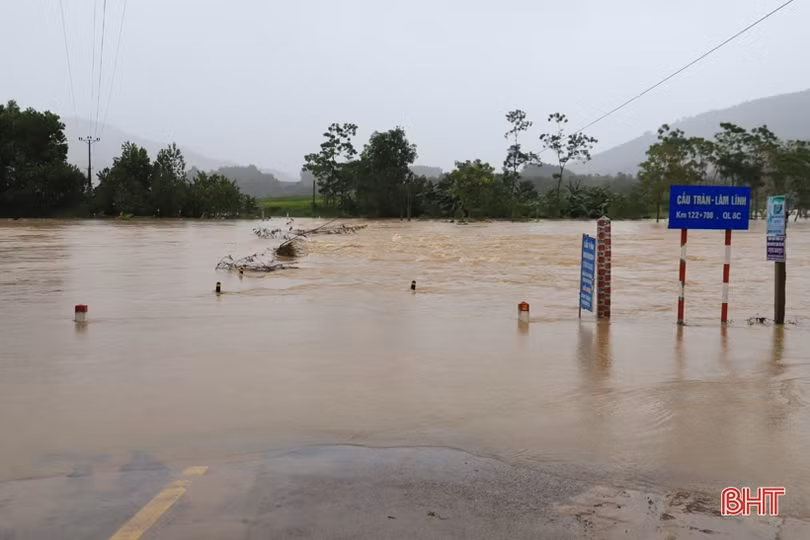 Nhiều địa phương miền núi Hà Tĩnh bị ảnh hưởng do mưa lũ, 83 trường cho học sinh nghỉ học
