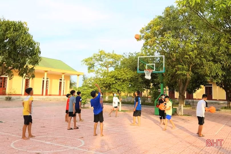 Tăng cường các hoạt động rèn luyện thể chất, kỹ năng sống cho học sinh