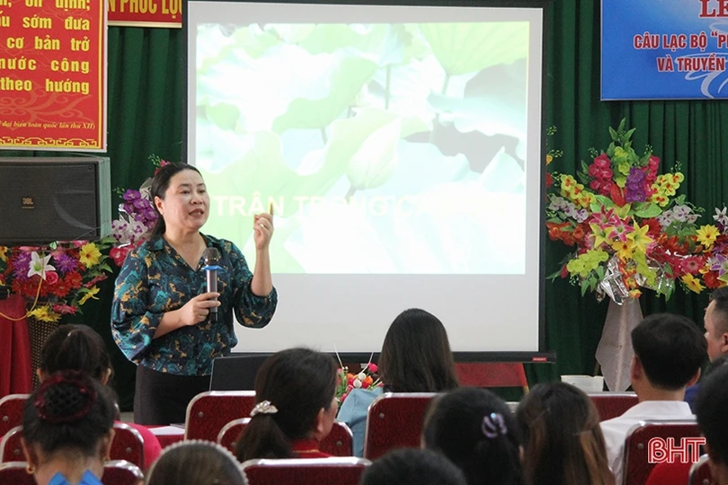 Ra mắt CLB phụ nữ sống tốt đời, đẹp đạo đầu tiên ở Nghi Xuân