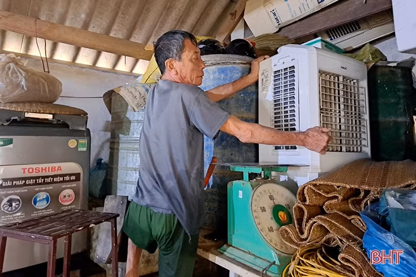 Cận cảnh nước lũ đang “bủa vây” nhiều xã ở Hà Tĩnh