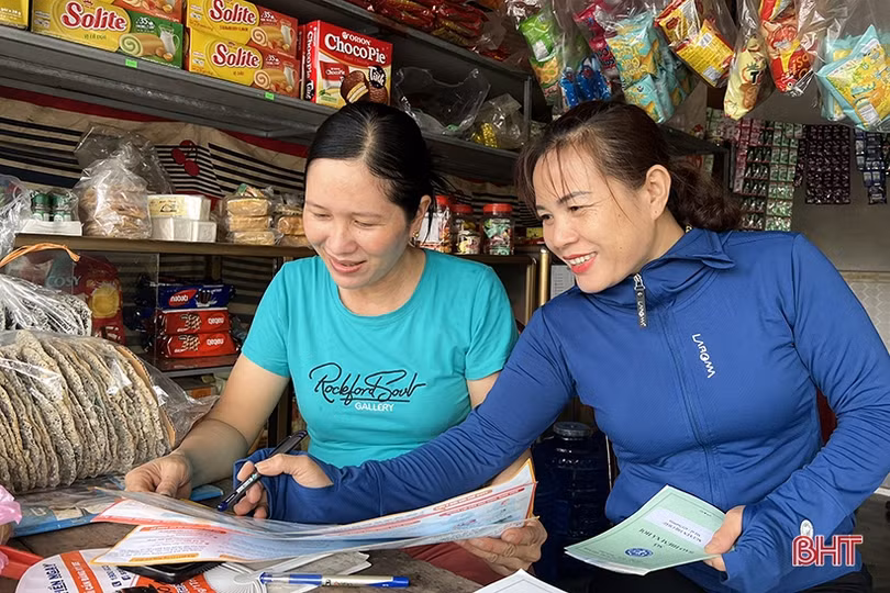 Người cán bộ phụ nữ xã có “duyên” phát triển BHXH tự nguyện