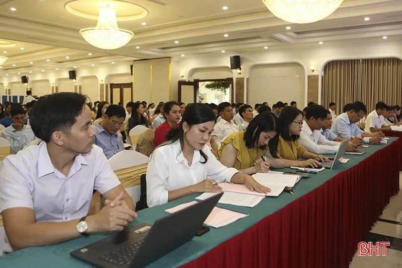 Trang bị kiến thức về công tác gia đình, NTM và đô thị văn minh cho cán bộ văn hoá ở Hà Tĩnh