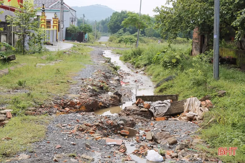 Hạ tầng dang dở, xuống cấp, người dân TX Kỳ Anh bất an khi mưa lũ đến