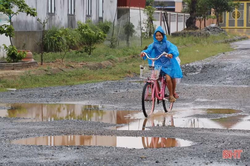 Hạ tầng dang dở, xuống cấp, người dân TX Kỳ Anh bất an khi mưa lũ đến