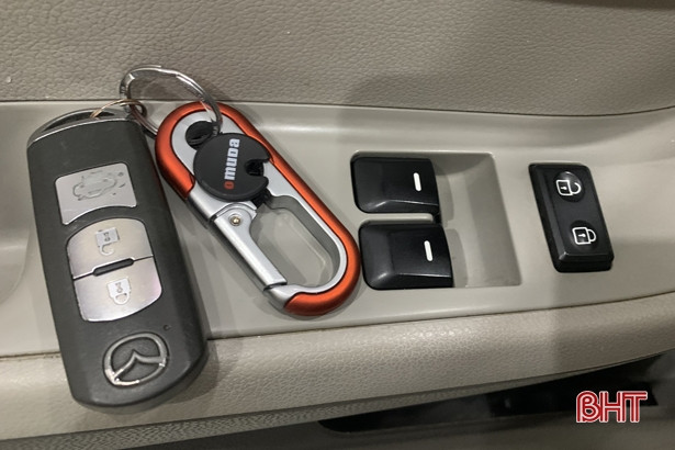 [Video] Đột nhập xe ô tô trộm điện thoại trên đường phố Hà Tĩnh