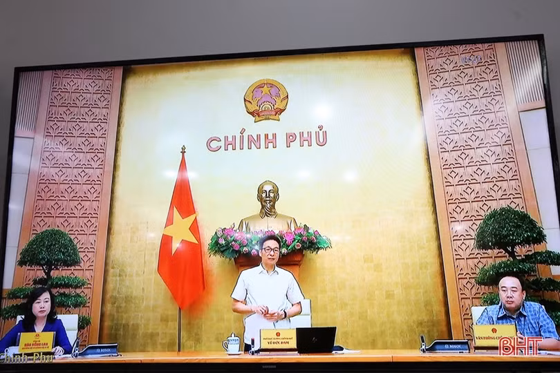 Tham mưu kéo dài thời gian thực hiện một số chính sách Nghị quyết 30 để đảm bảo công tác khám, chữa bệnh