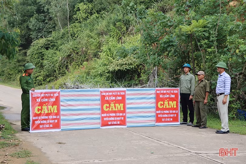 Cẩm Xuyên khẩn trương khắc phục tình trạng sạt lở đất