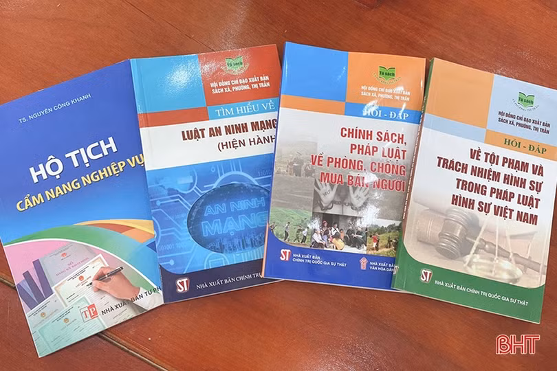 Tủ sách pháp luật đang bị “lãng quên”!