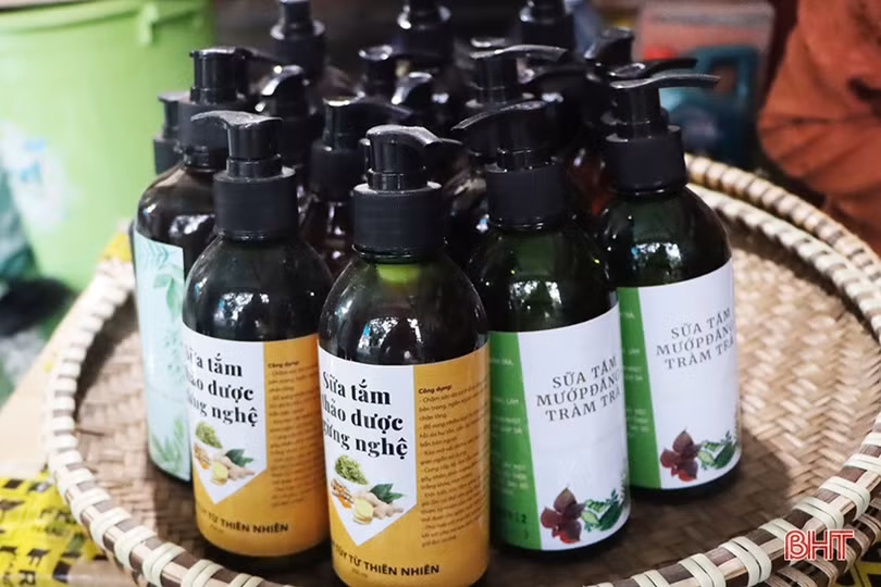 9X Cẩm Xuyên khởi nghiệp thành công với các sản phẩm chiết xuất từ thảo mộc