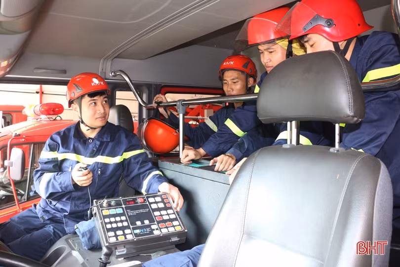 Lính cứu hỏa Hà Tĩnh: Xông pha trên tuyến đầu để bảo vệ tài sản, tính mạng cho Nhân dân