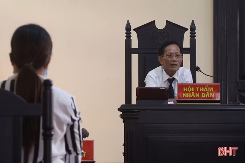 Hà Tĩnh: Nhát dao “đoạn tuyệt” nghĩa phu thê...