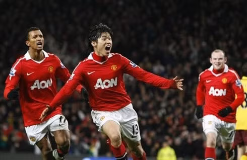 Park rất có duyên với mành lưới Arsenal