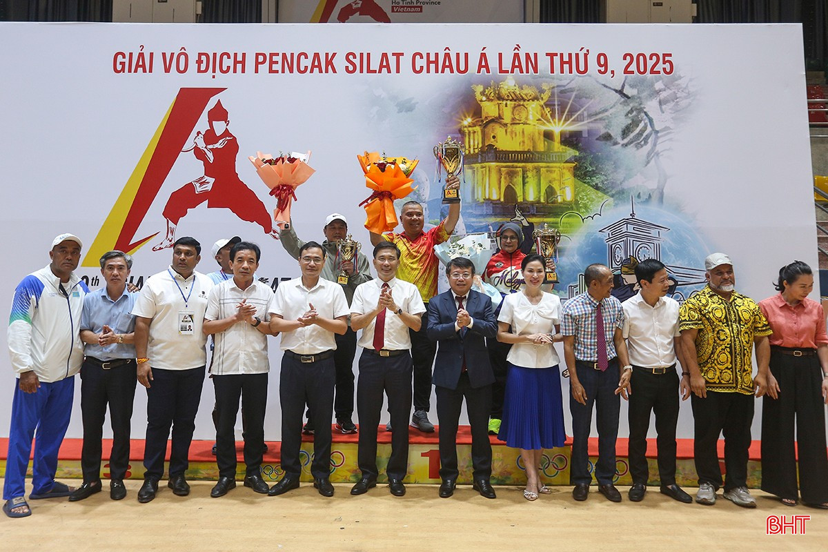 Đội tuyển Việt Nam khép lại giải đấu với thành tích nhất toàn đoàn. bqbht_br_b10.jpg