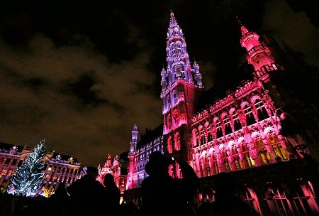 Một màn trình diễn ánh sáng ở thành phố Brussels, Bỉ.