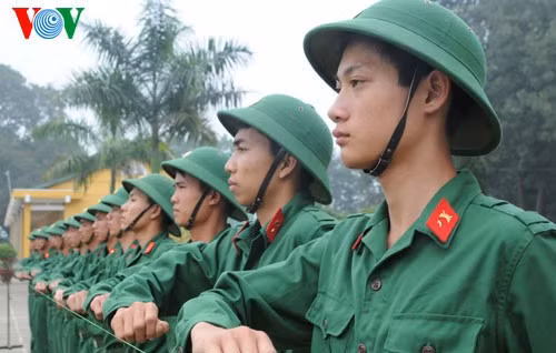 Một buổi huấn luyện đội ngũ của tân binh (ảnh: Hưng Hải) Một buổi huấn luyện đội ngũ của tân binh (ảnh: Hưng Hải)