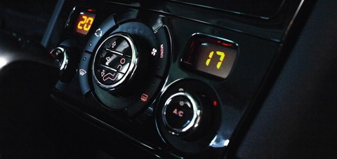 Peugeot 408 ra mắt với giá hơn 1 tỷ đồng ảnh 5 Peugeot 408 ra mắt với giá hơn 1 tỷ đồng ảnh 5