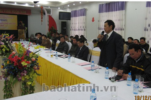 Tại hội thảo, đại diện tổ chức, cá nhân nuôi tôm tham gia thảo luận với nhiều ý kiến quan trọng về công tác quản lý con giống, vốn vay, phòng trừ dịch bệnh, thị trường tiêu thụ