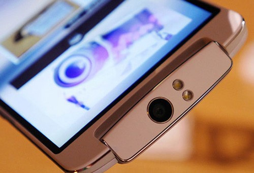 Các smartphone 'đỉnh' nhất năm 2013 ảnh 6