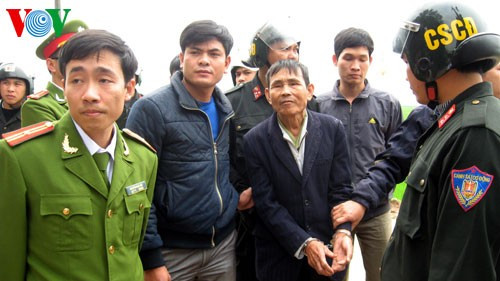 Bắt giam đối tượng chống người thi hành công vụ