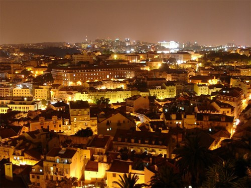 Lisbon khi đêm về đẹp lung linh.