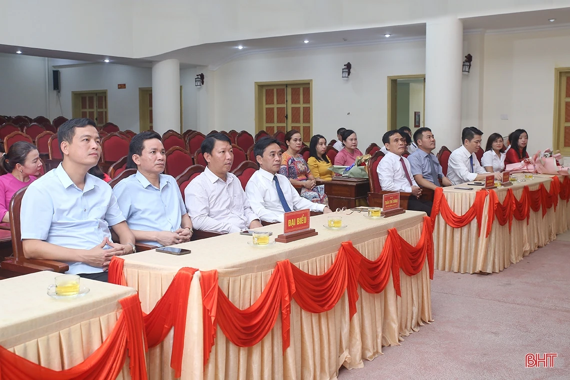 Công bố quyết định bổ nhiệm Phó Hiệu trưởng Trường Chính trị Trần Phú Hà Tĩnh