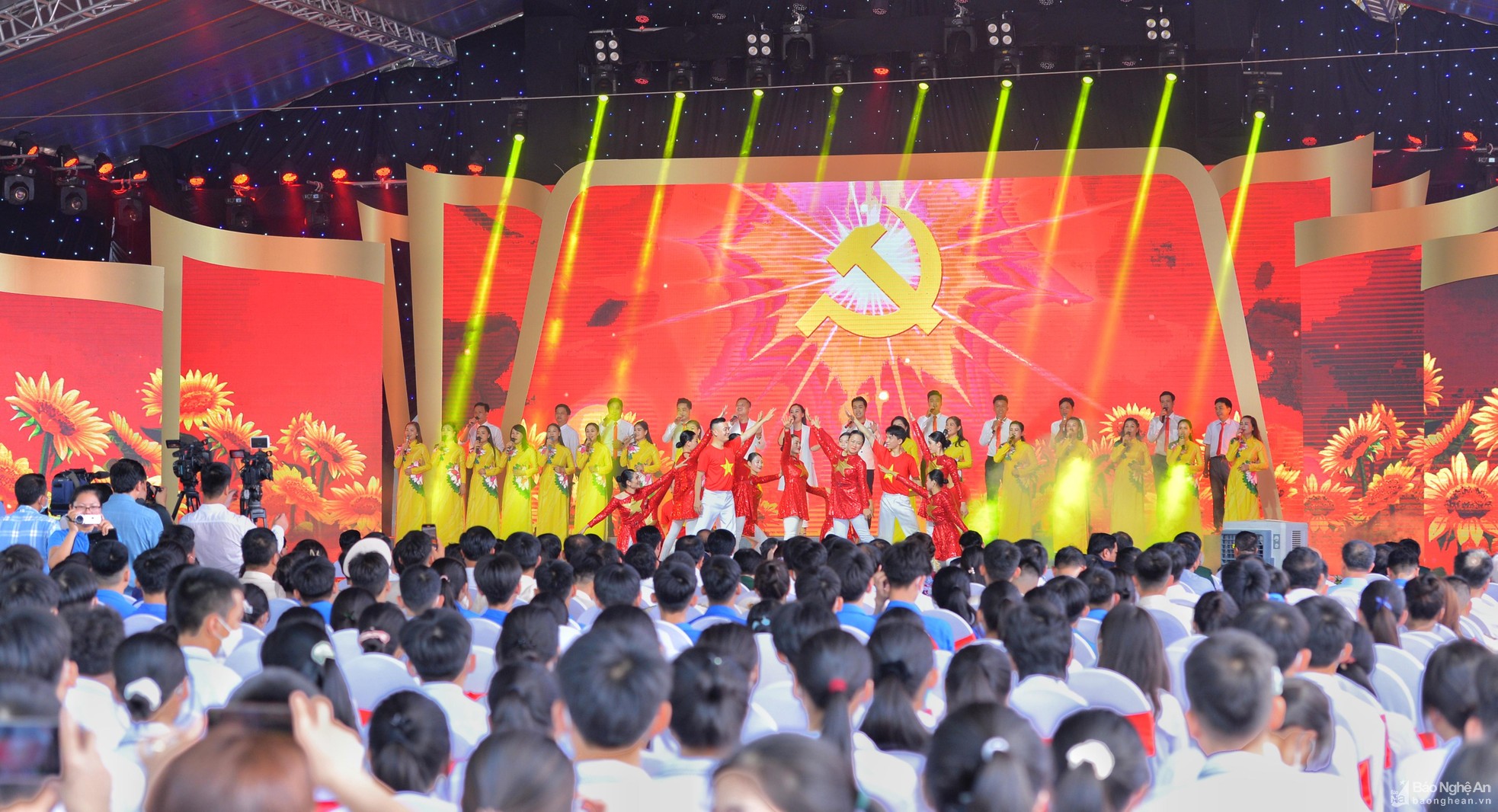 Lễ kỷ niệm 120 năm Ngày sinh Tổng Bí thư Lê Hồng Phong