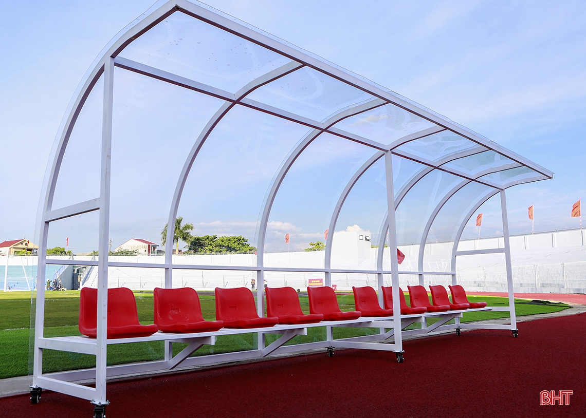 Sân vận động Hà Tĩnh sẵn sàng cho ngày khánh thành