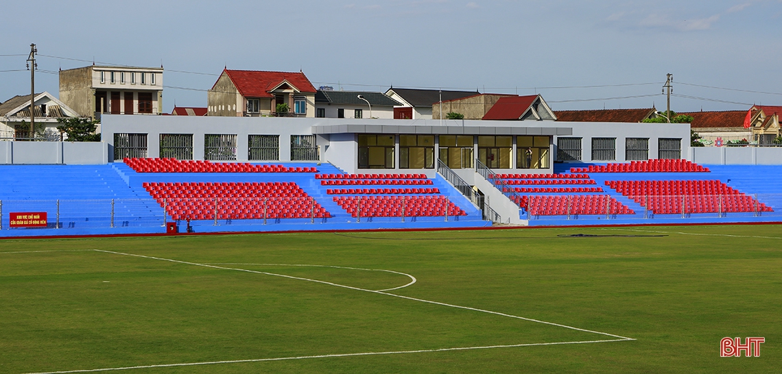 Sân vận động Hà Tĩnh sẵn sàng cho ngày khánh thành