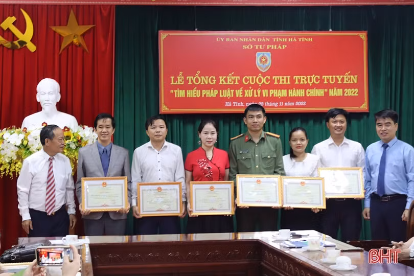19 thí sinh Hà Tĩnh đạt giải Cuộc thi “Tìm hiểu pháp luật về xử lý vi phạm hành chính”