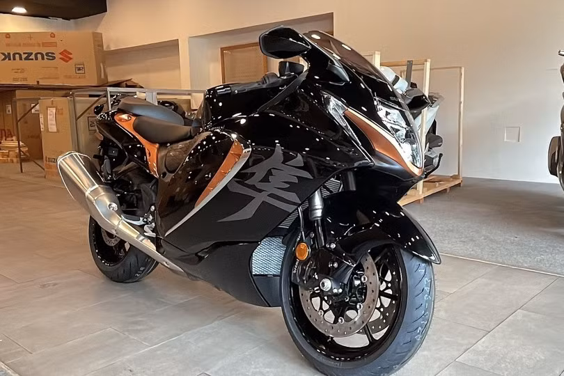 “Thần gió” Suzuki Hayabusa thế hệ mới đầu tiên về Việt Nam