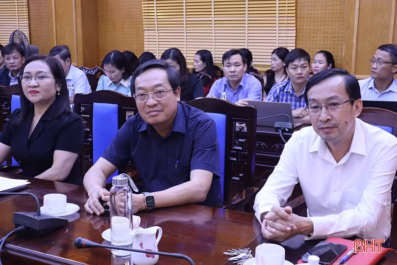 Can Lộc quán triệt chuyên đề về văn hóa chính trị và vấn đề nêu gương cho hơn 7.000 cán bộ, đảng viên