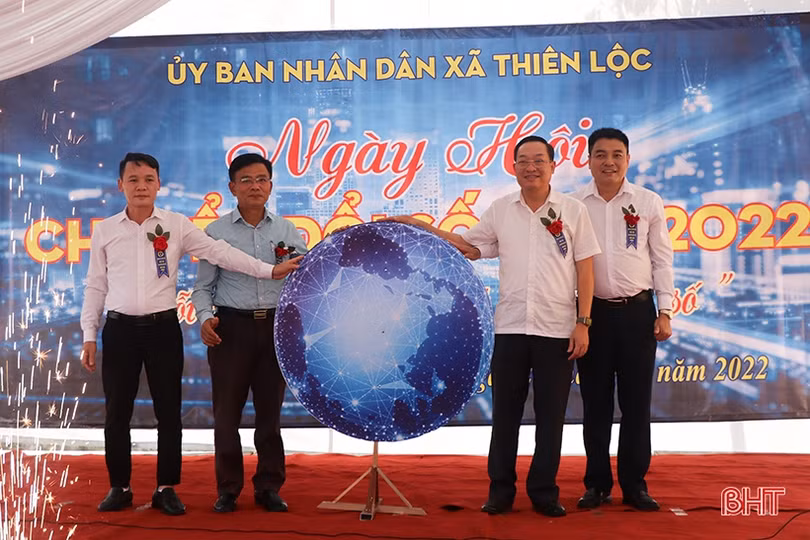 Xã đầu tiên ở Can Lộc tổ chức ngày hội chuyển đổi số