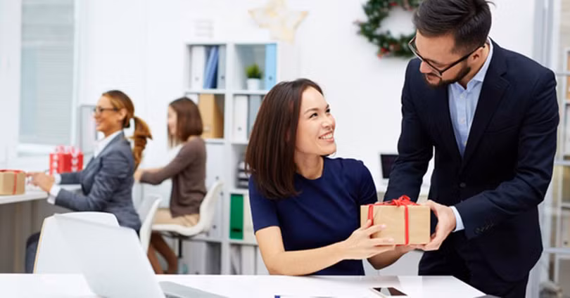 Tham khảo quà tết cao cấp cho doanh nghiệp - độc đáo tại Quà Tết Việt