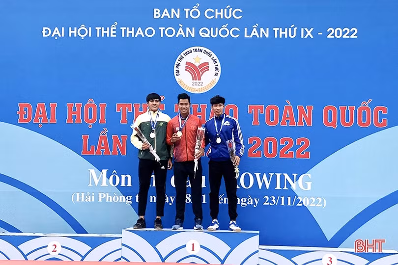VĐV đua thuyền Hà Tĩnh giành 8 huy chương tại Đại hội TDTT toàn quốc lần thứ IX