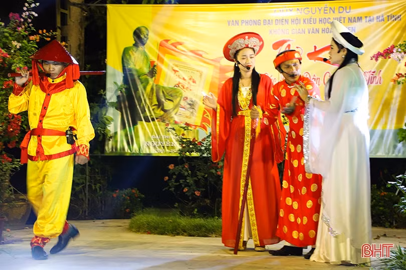 Diễn xướng Truyện Kiều, góp phần bảo tồn di sản