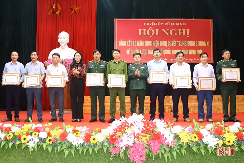 Vũ Quang giữ vững QP-AN, thúc đẩy phát triển KT-XH