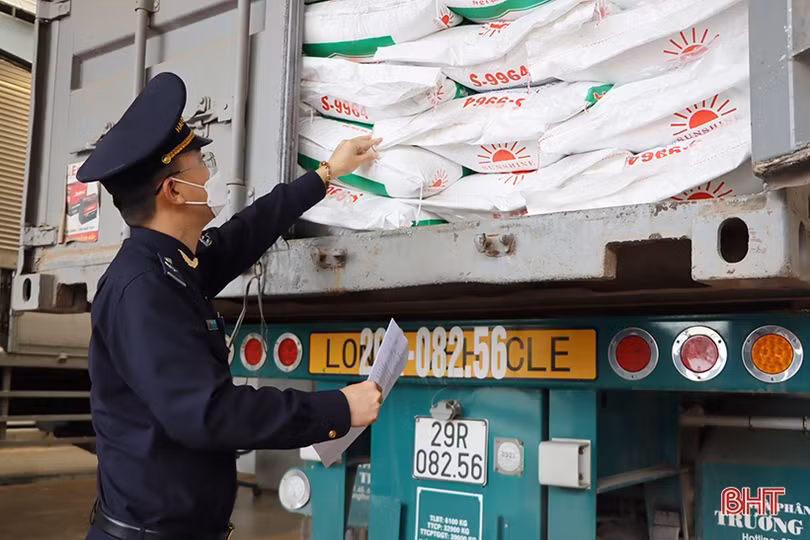 Hải quan Hà Tĩnh thu ngân sách đạt hơn 8.520 tỷ đồng, “về đích” sớm kế hoạch năm 2022