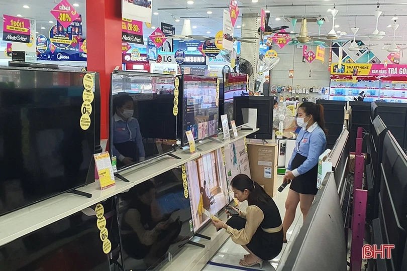 Ngành bán lẻ Hà Tĩnh đón “sóng” mua sắm dịp cuối năm