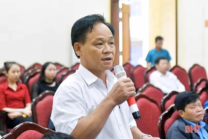 Cử tri các địa phương kiến nghị những vấn đề liên quan đến phát triển sản xuất, xây dựng hạ tầng