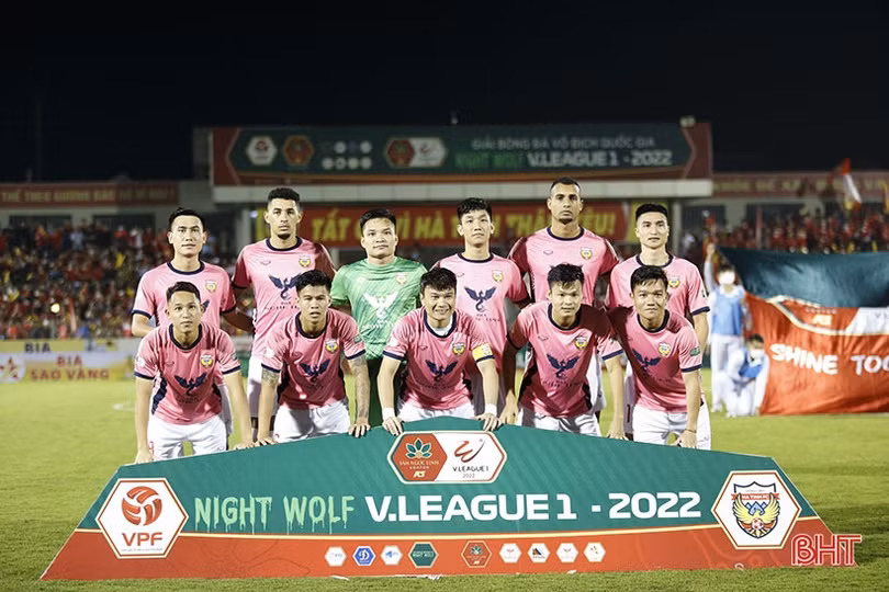 Hồng Lĩnh Hà Tĩnh thanh lý hàng loạt cầu thủ chuẩn bị cho mùa giải V.League 2023