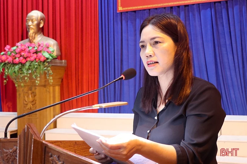 Thường trực Huyện ủy Can Lộc đối thoại với gần 200 bí thư chi bộ thôn, tổ dân phố