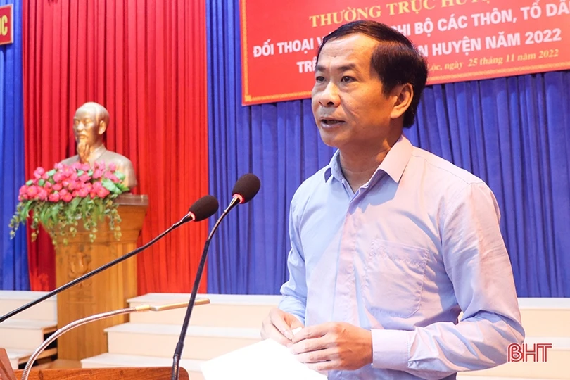 Thường trực Huyện ủy Can Lộc đối thoại với gần 200 bí thư chi bộ thôn, tổ dân phố