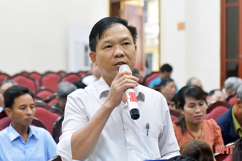 Cử tri các địa phương kiến nghị những vấn đề liên quan đến phát triển sản xuất, xây dựng hạ tầng