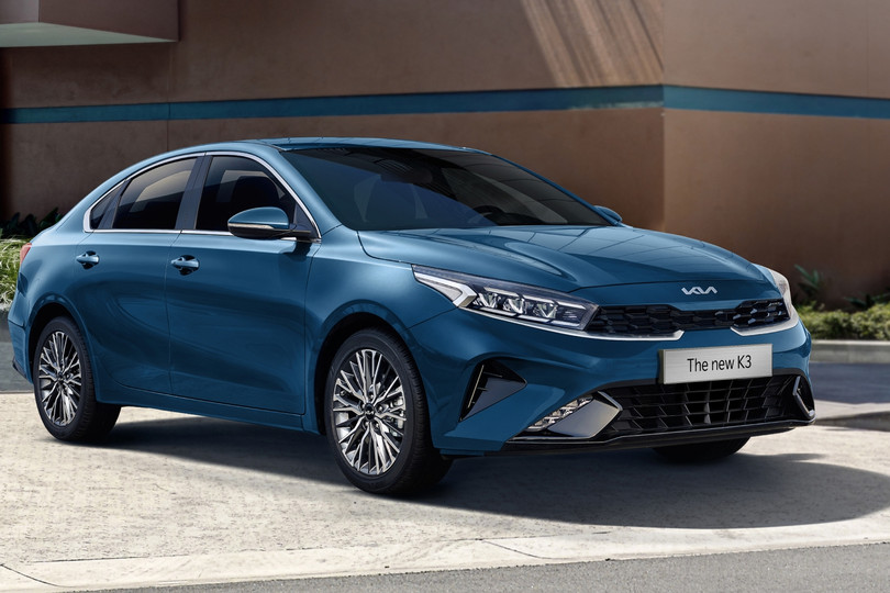 Sedan cỡ C - xe lắp ráp áp đảo nhập khẩu