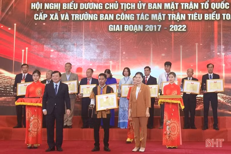 4 cá nhân của Hà Tĩnh được biểu dương cán bộ mặt trận tiêu biểu toàn quốc