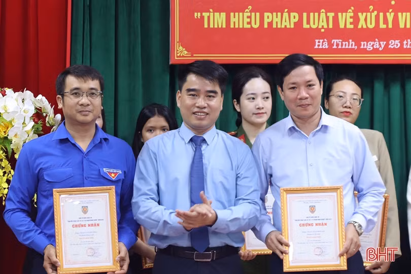 19 thí sinh Hà Tĩnh đạt giải Cuộc thi “Tìm hiểu pháp luật về xử lý vi phạm hành chính”
