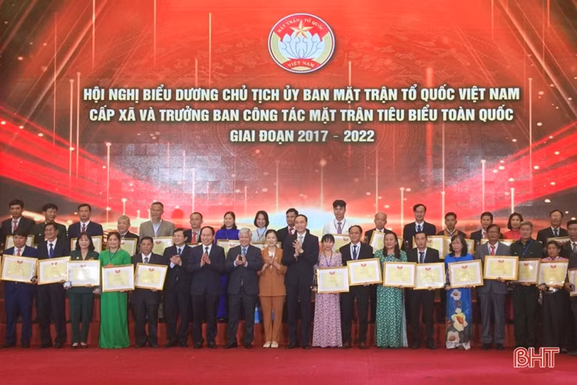 4 cá nhân của Hà Tĩnh được biểu dương cán bộ mặt trận tiêu biểu toàn quốc